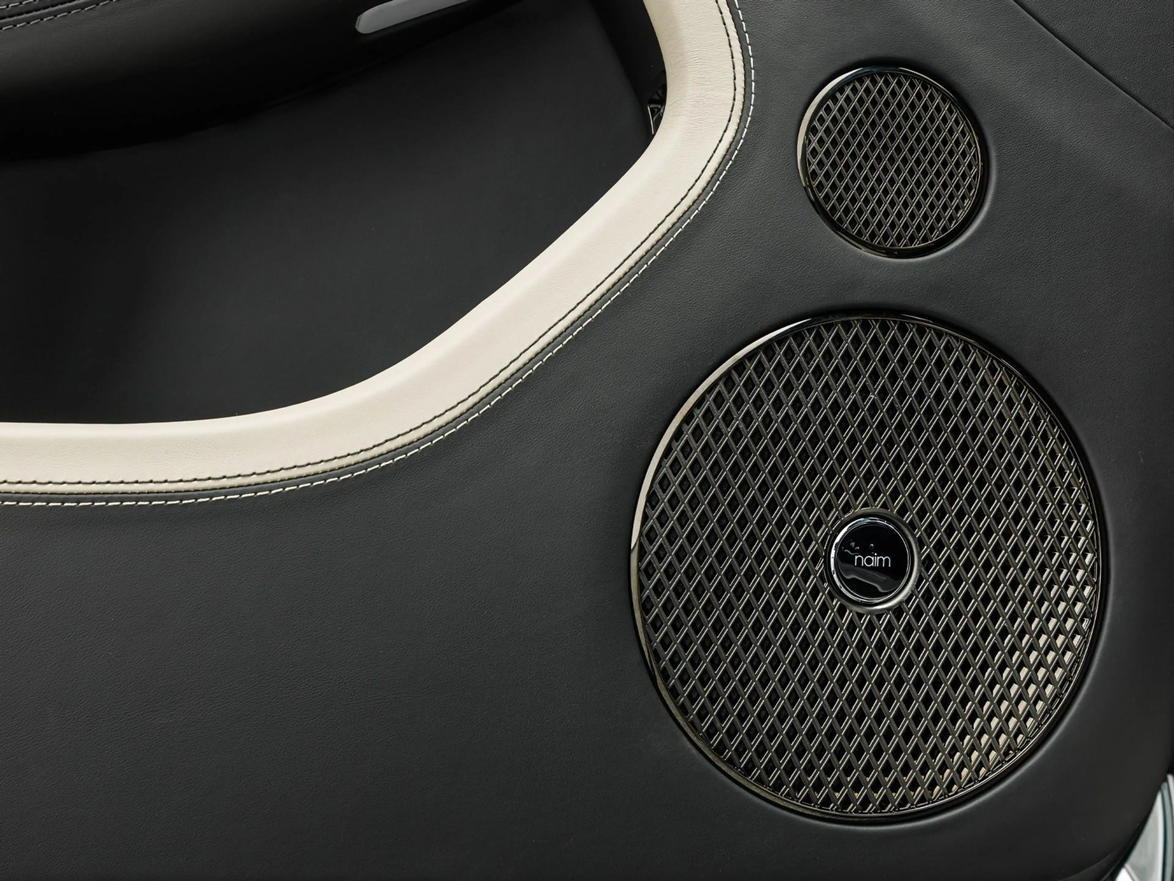 Bentley Continental GT Speed V8 Hybrid — photo 10