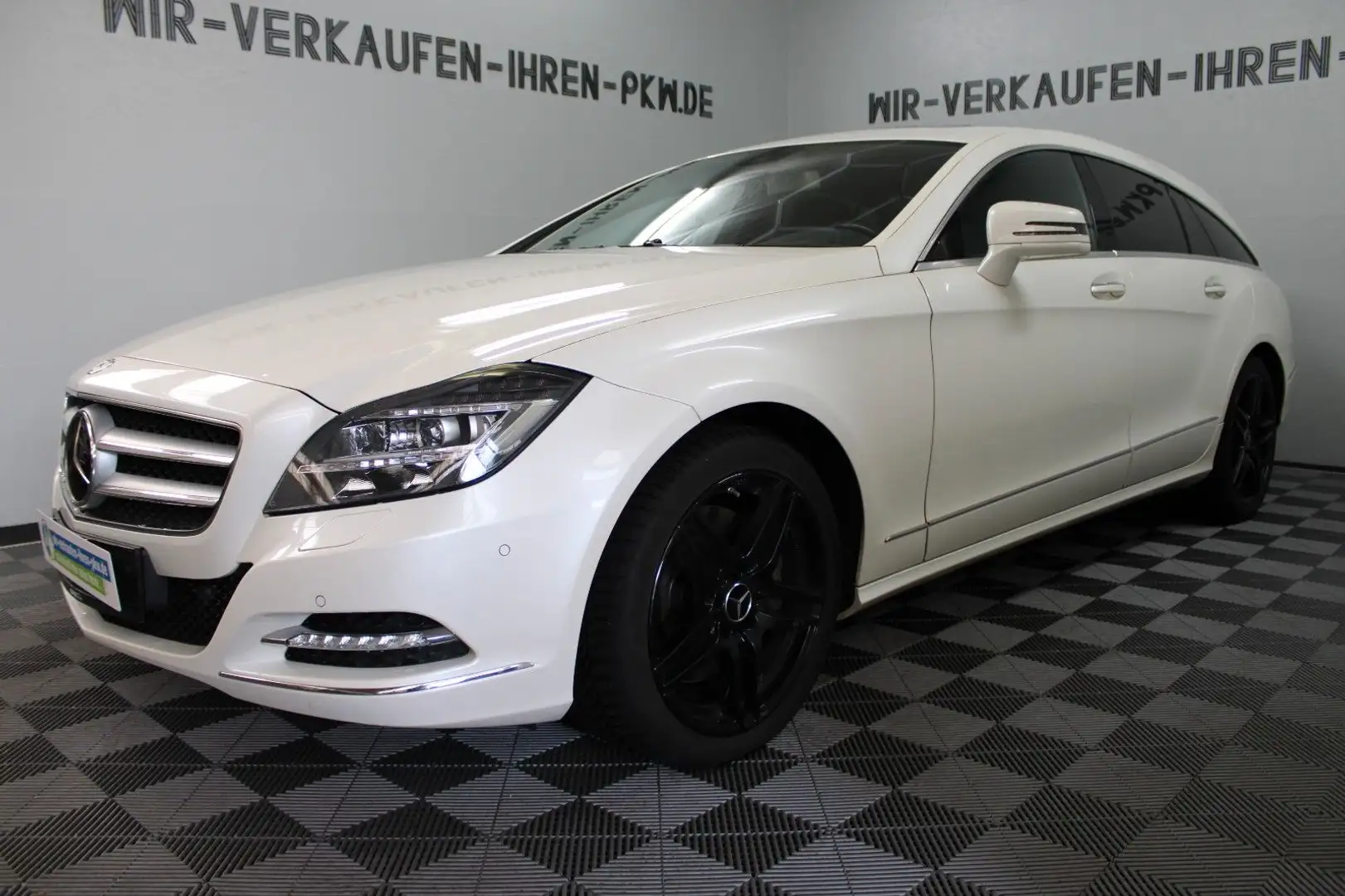 Mercedes-Benz CLS 350 Sport Paket MB History Blanc - 1