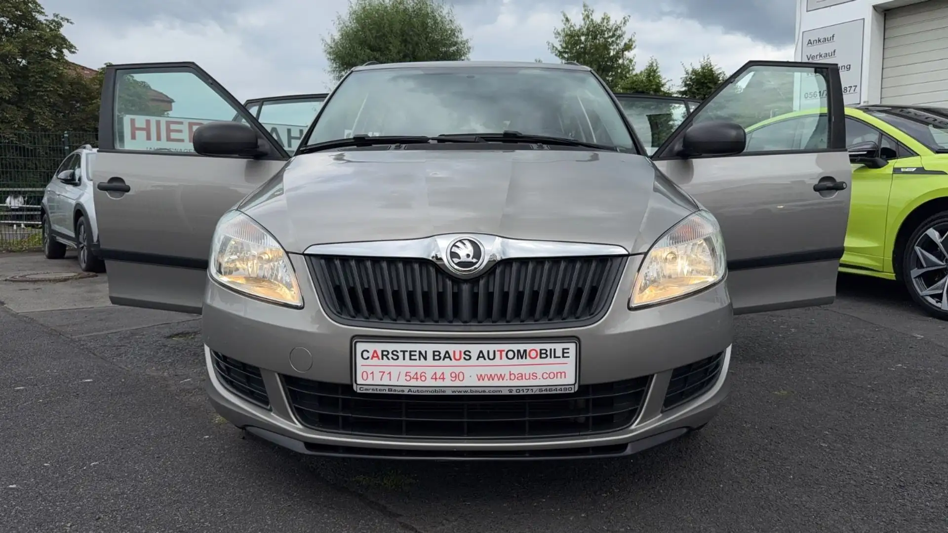 Skoda Fabia Combi Cool Edition / incl. 2 Jahre HU & AU Beige - 1