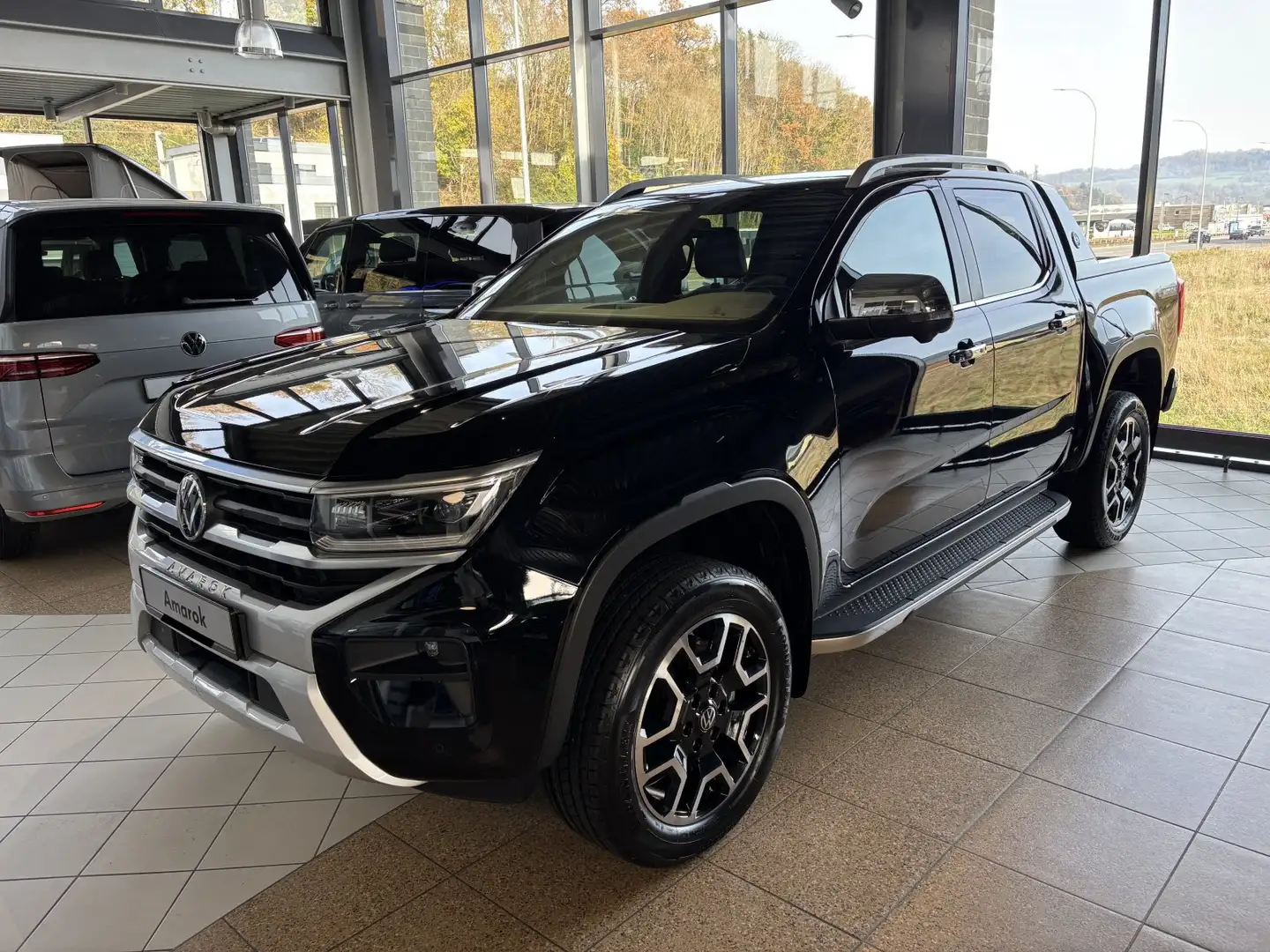 Volkswagen Amarok Amarok 3.0 TDi Aventura auf Lager in schwarz Schwarz - 2
