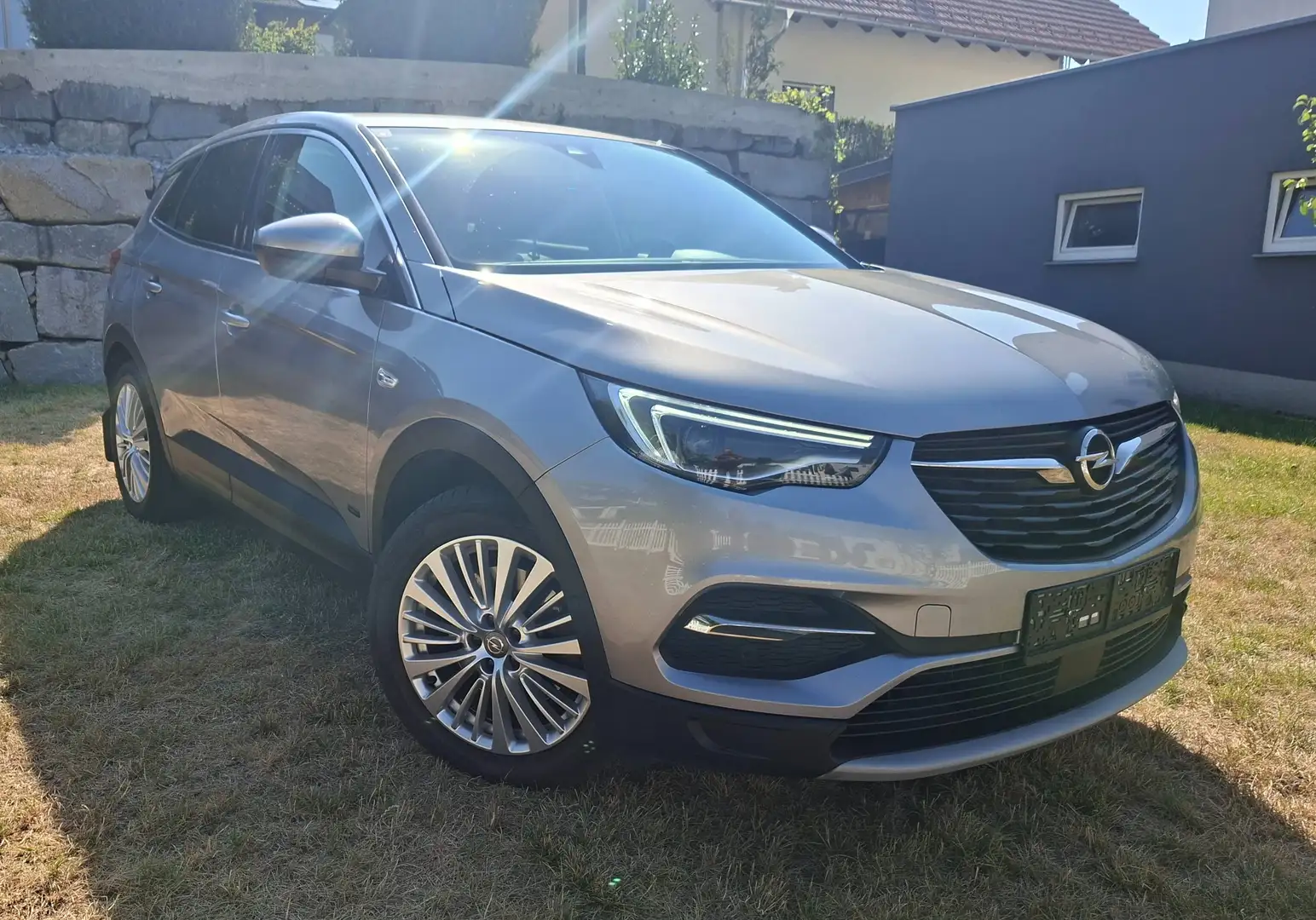 Opel Grandland X Grandland X 1,6 Turbo PHEV Ultimate Ultimate Silber - 2