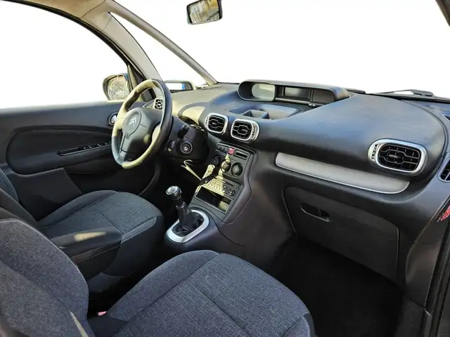 Citroen C3 Picasso view 7