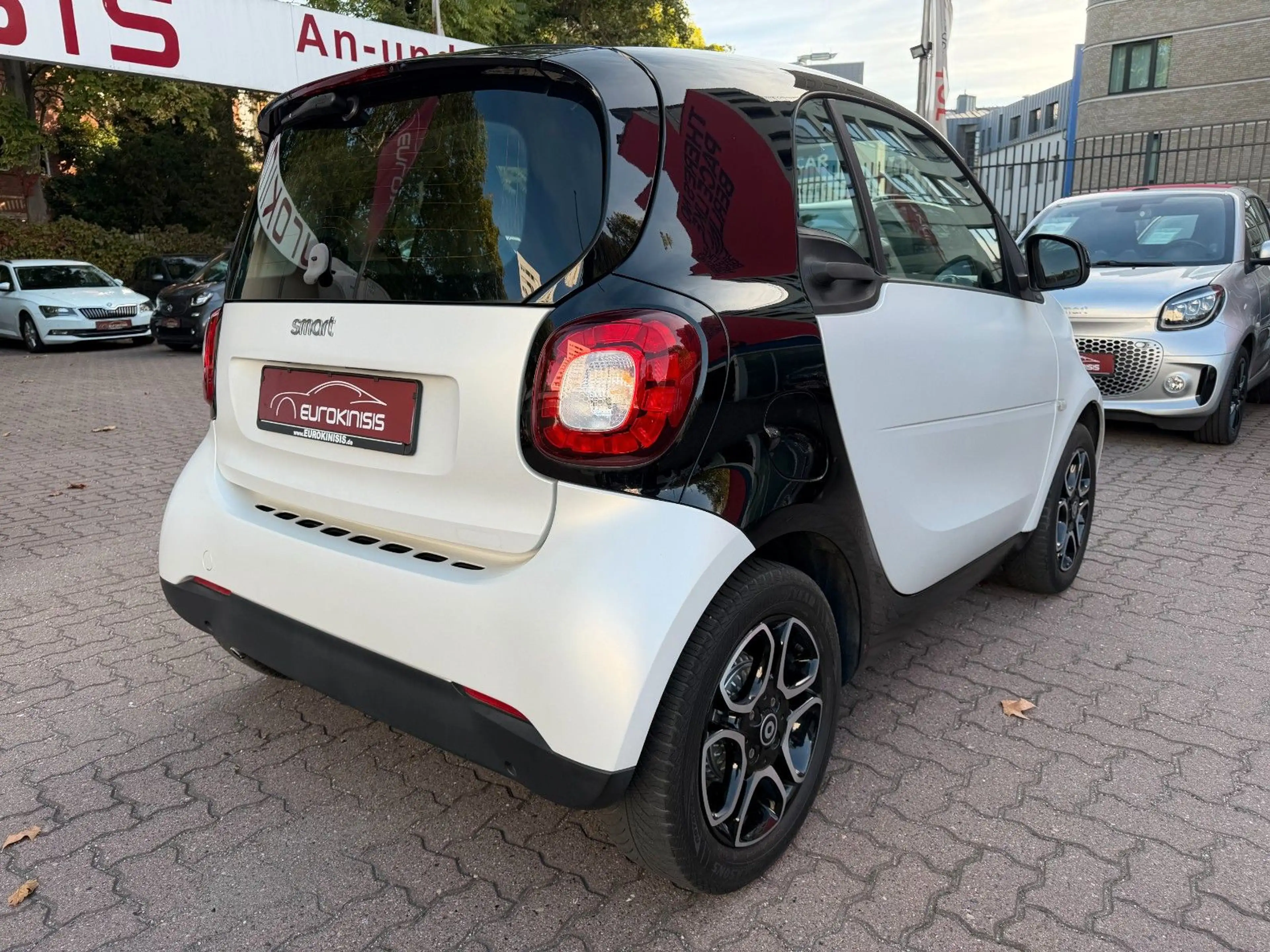 smart forTwo fortwo 66kW DCT PRIME*PANO*LEDER*NAVI*SHZ* — photo 14