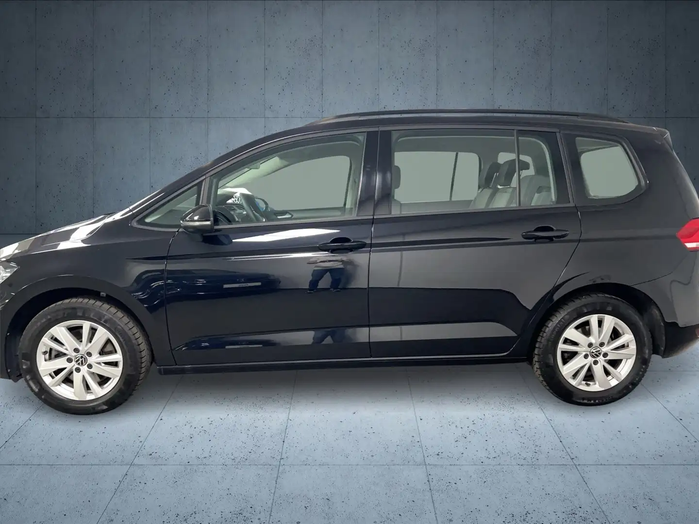 Volkswagen Touran Comfortline 1.5 TSI Navigation ACC 7 Sitzer Noir - 2