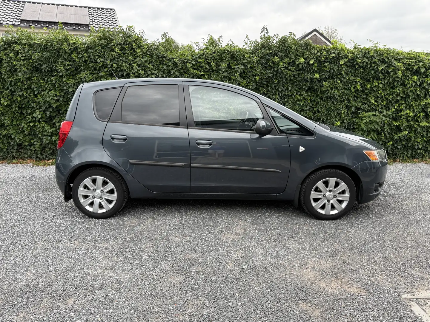 Mitsubishi Colt 1.3 Edition Two | Airco | Cruise Control | LMV | T Grijs - 2