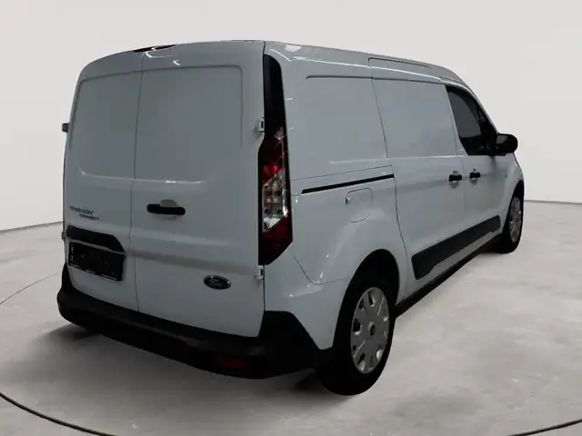 Ford Transit view 4