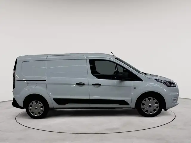 Ford Transit view 3
