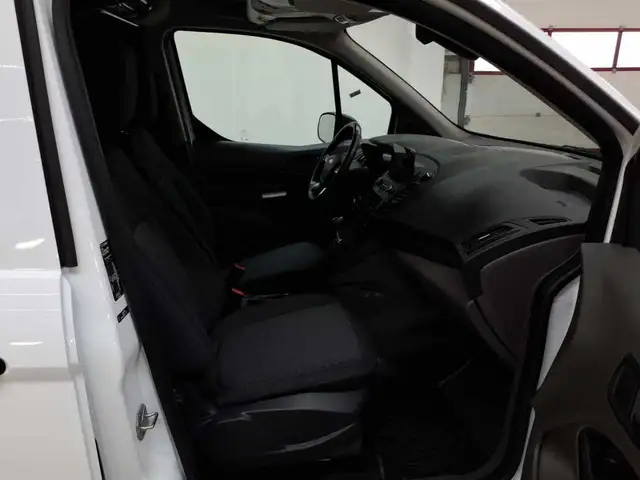 Ford Transit view 8