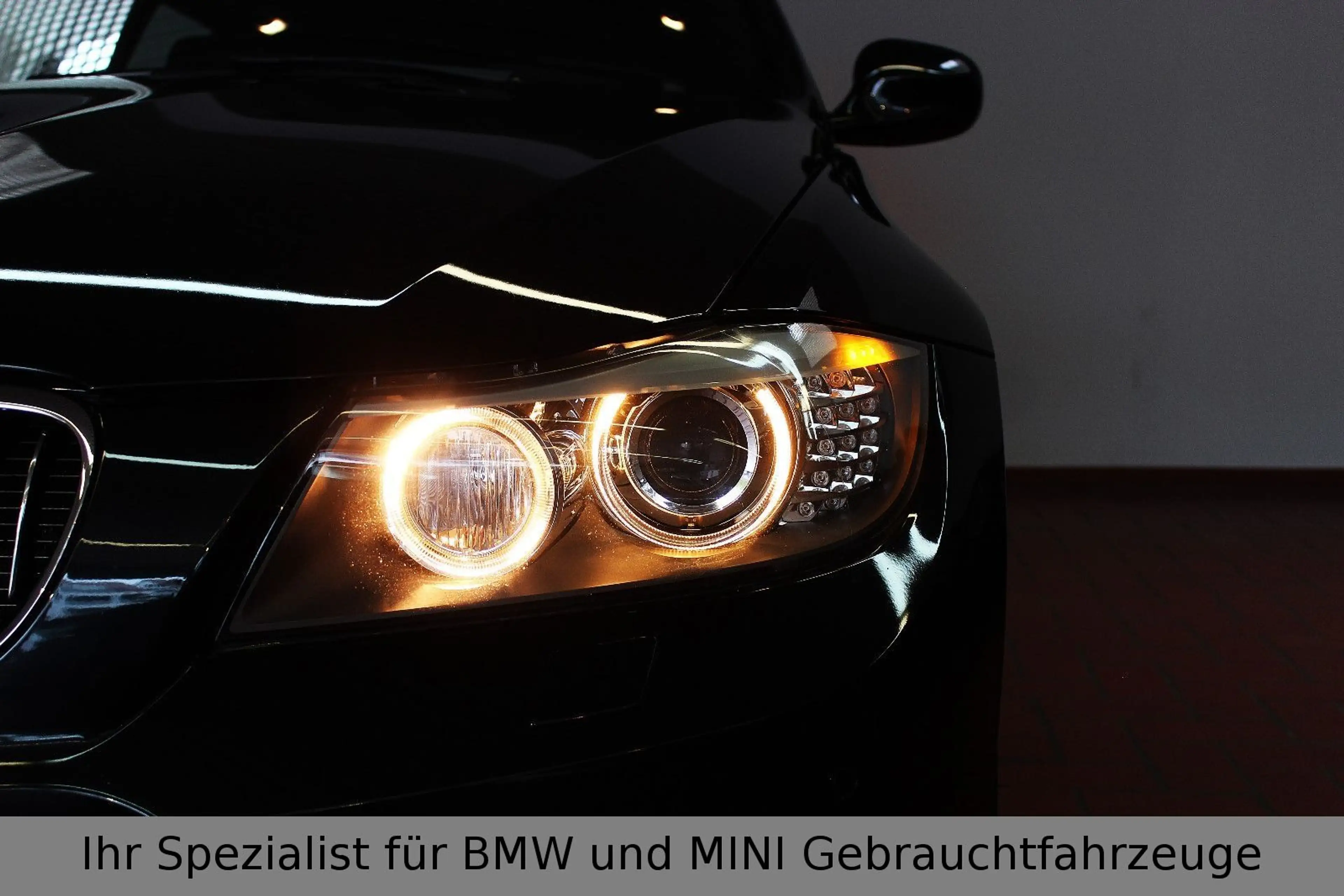 BMW 335 i*M-Paket*2.Hand*Scheckheft*Navi*Xenon — photo 4