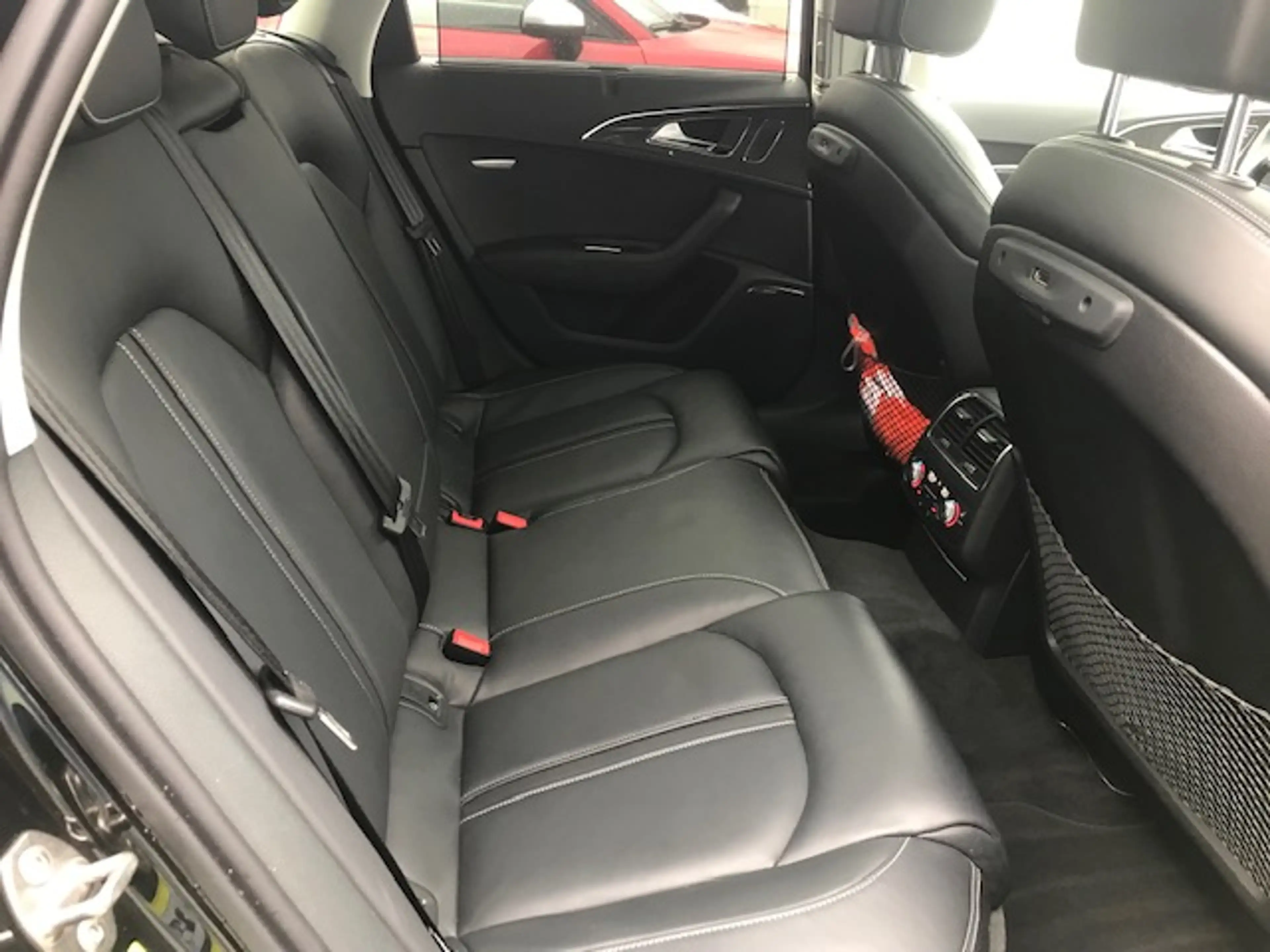 Audi RS6 Avant 4.0TFSI QUATTRO*HUD*PANO*EXCLUSIVE — photo 11