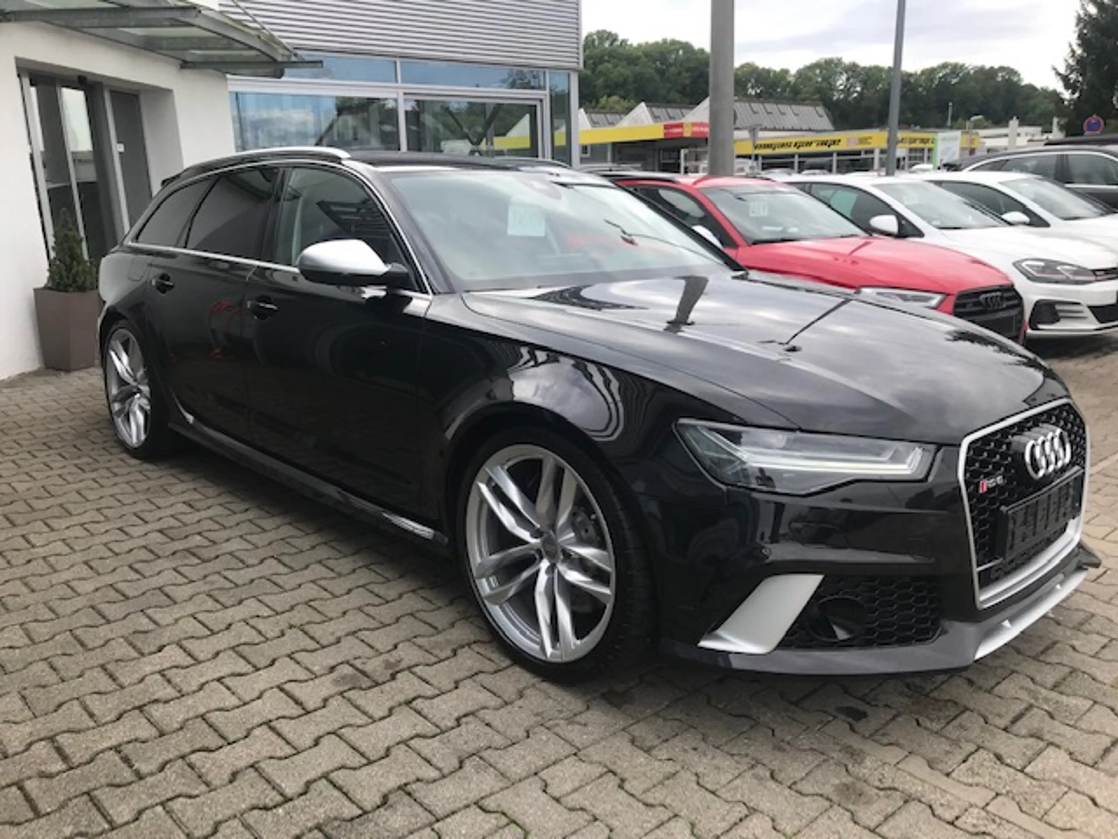 Audi RS6 Avant 4.0TFSI QUATTRO*HUD*PANO*EXCLUSIVE — photo 4