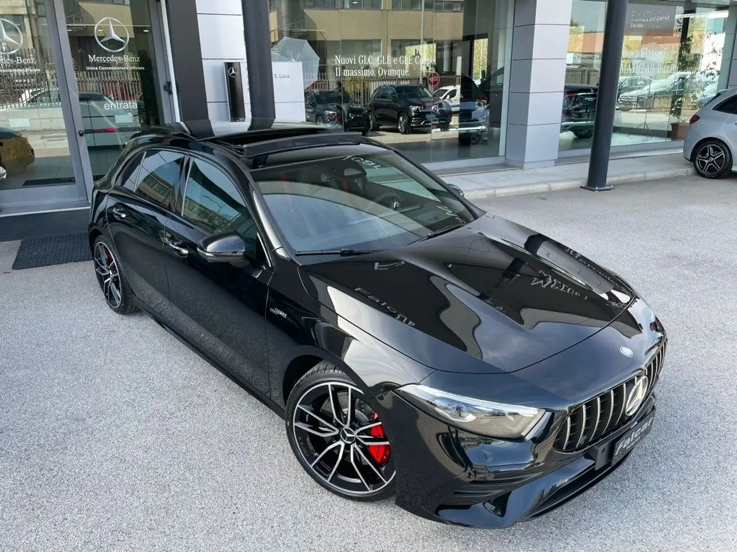Mercedes-Benz A 35 AMG 4Matic Premium Plus Noir - 1