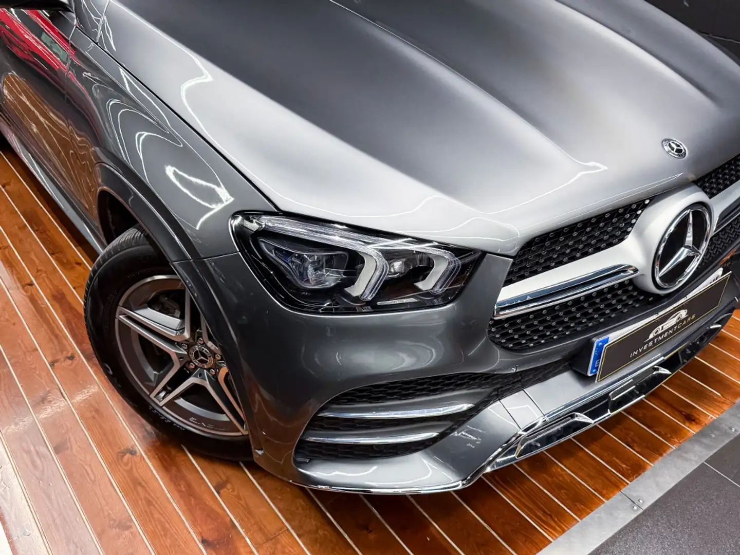 Mercedes-Benz GLE 300 300d 4Matic Aut. Gris - 2