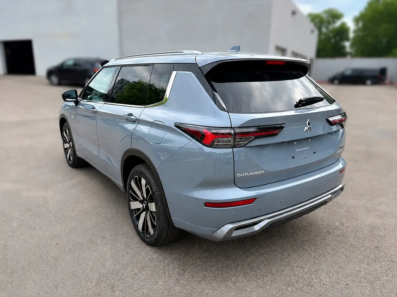 Mitsubishi Outlander photo Mitsubishi Outlander