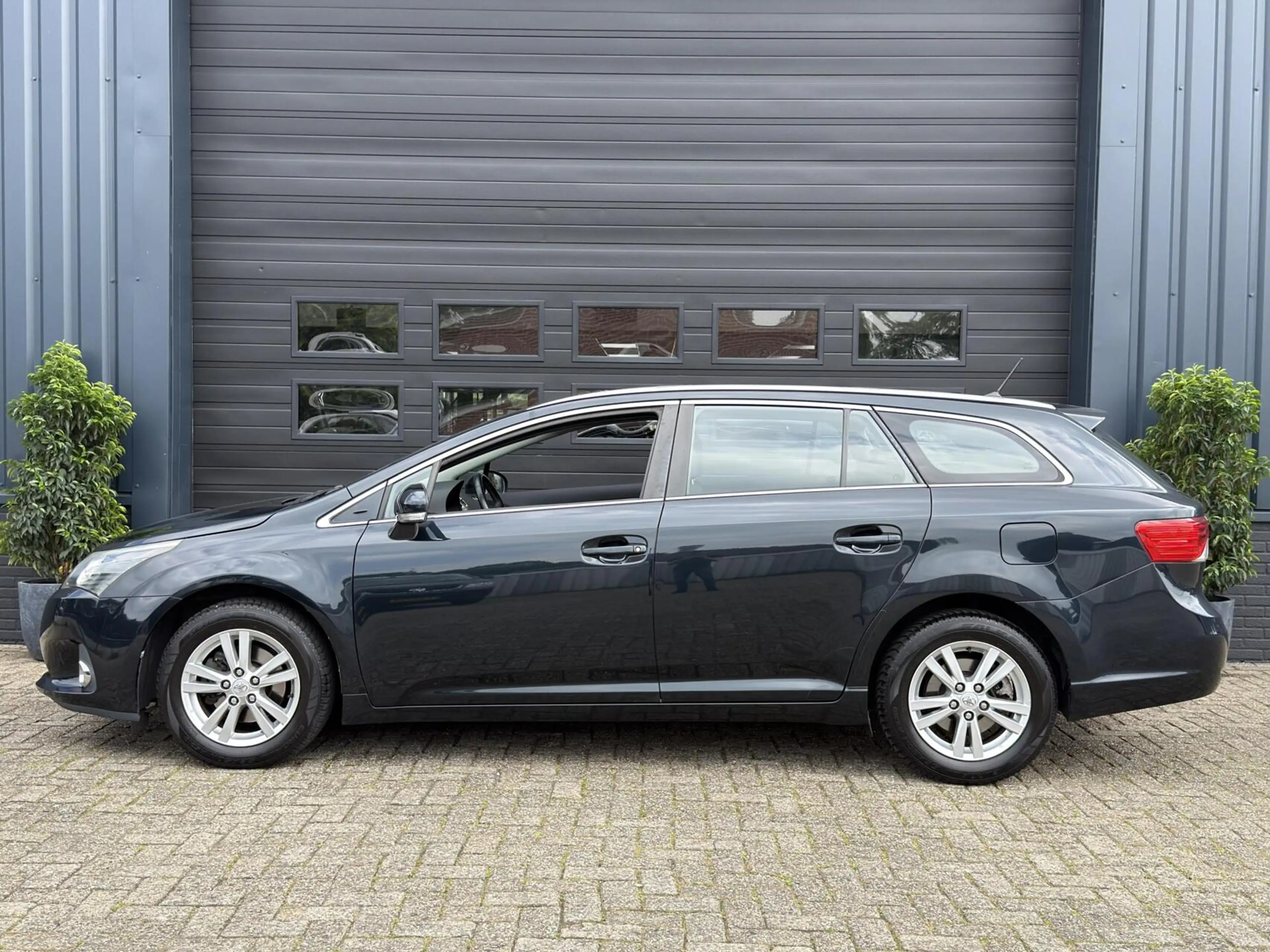 Toyota Avensis Wagon 1.8 VVTi|Facelift|1e eig.|Camera|Navi|BT — photo 5