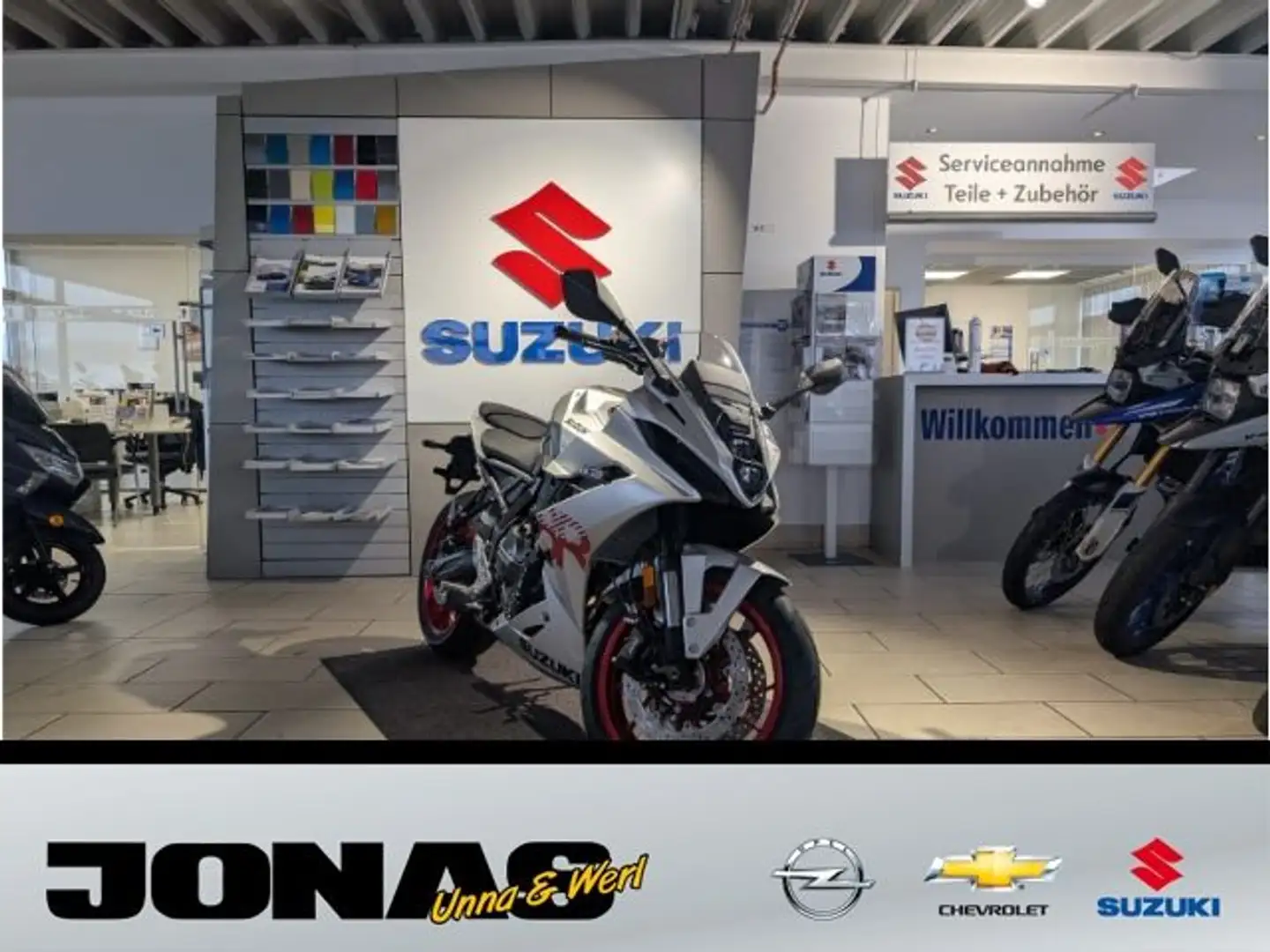 Suzuki GSX 8R In Menden bei Jonas Sofort Verfügbar Срібний - 1
