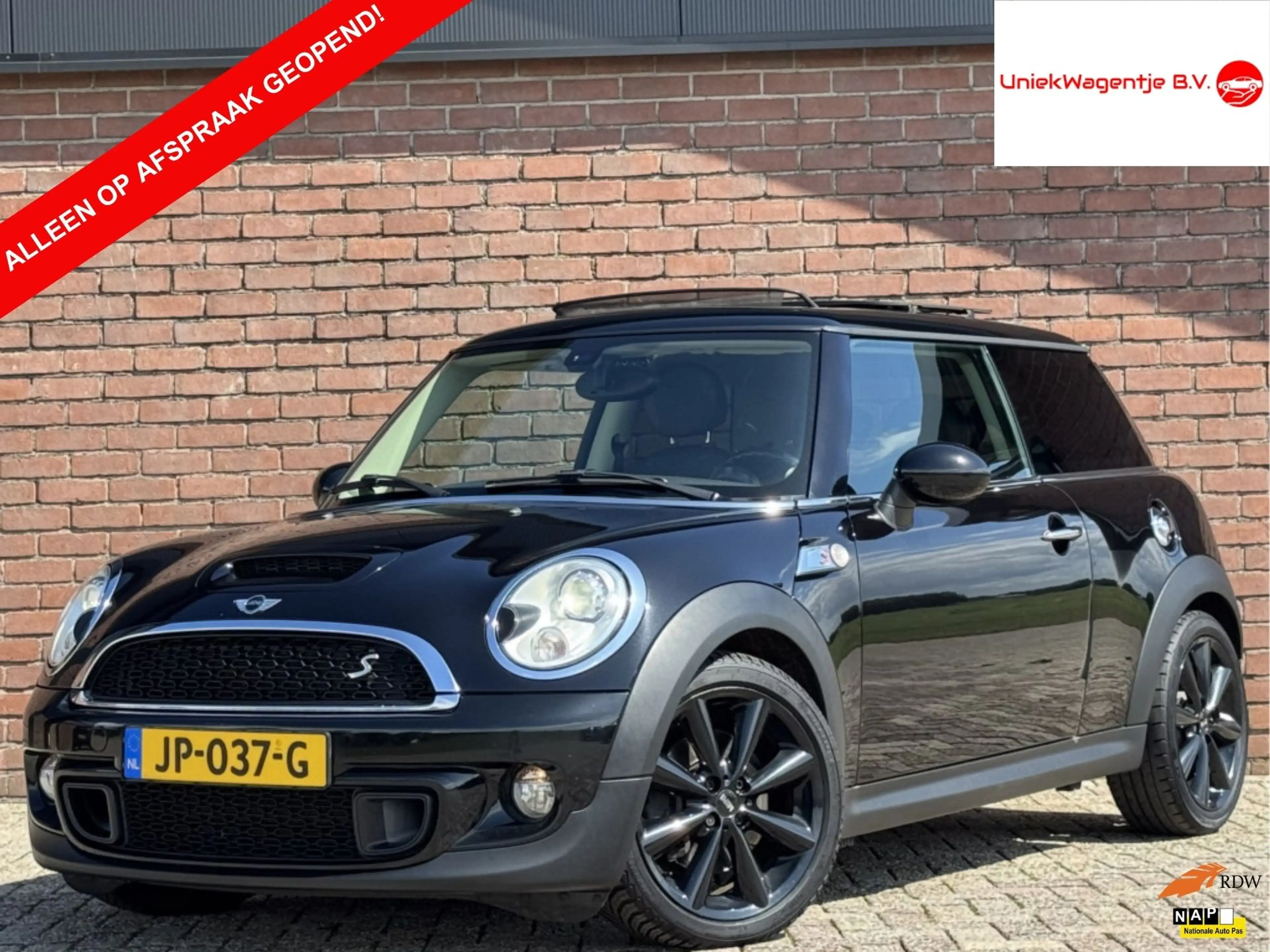 MINI Cooper S 3-Deurs 1.6 WESTMINSTER | LEDER | PANO | NAVI!