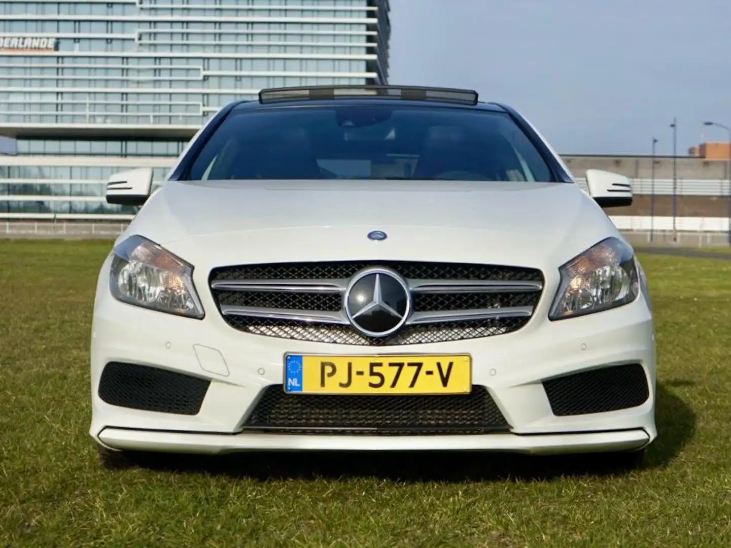 Mercedes-Benz A 220 A 220 Ambition Bílá - 2