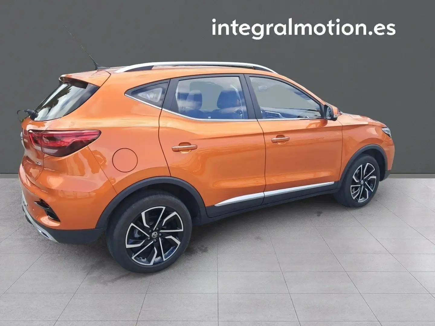 MG ZS 1.5 Luxury Oranje - 2