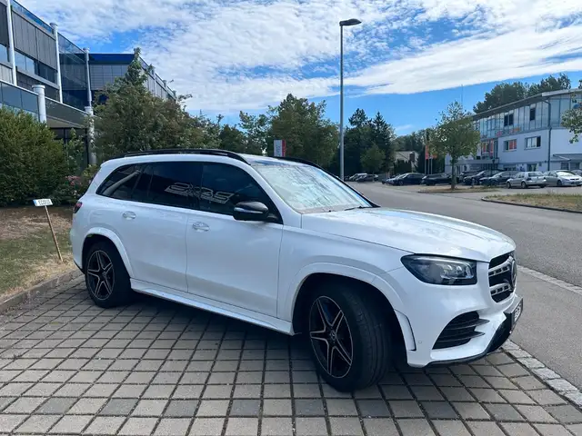 Mercedes-Benz GLS Class view 8