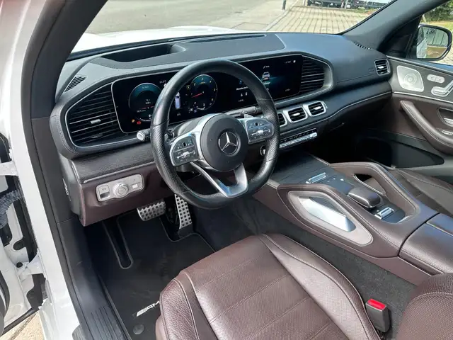 Mercedes-Benz GLS Class view 13