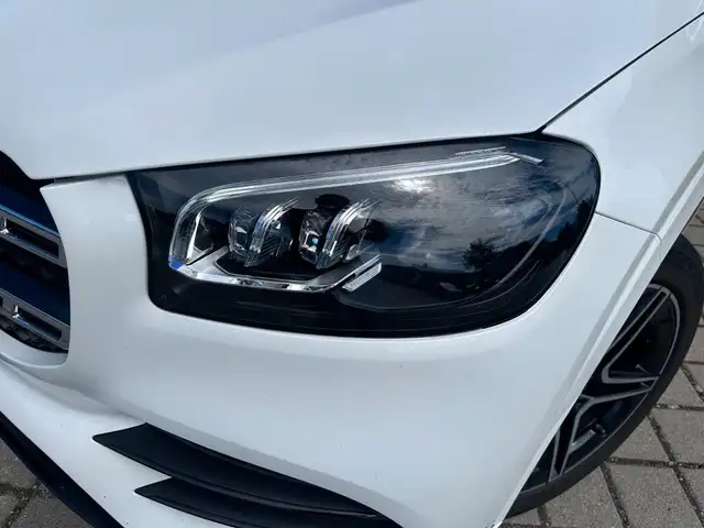 Mercedes-Benz GLS Class view 10