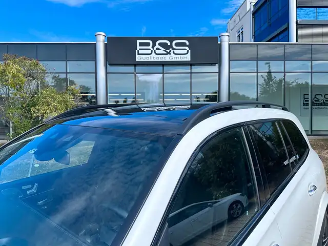 Mercedes-Benz GLS Class view 12