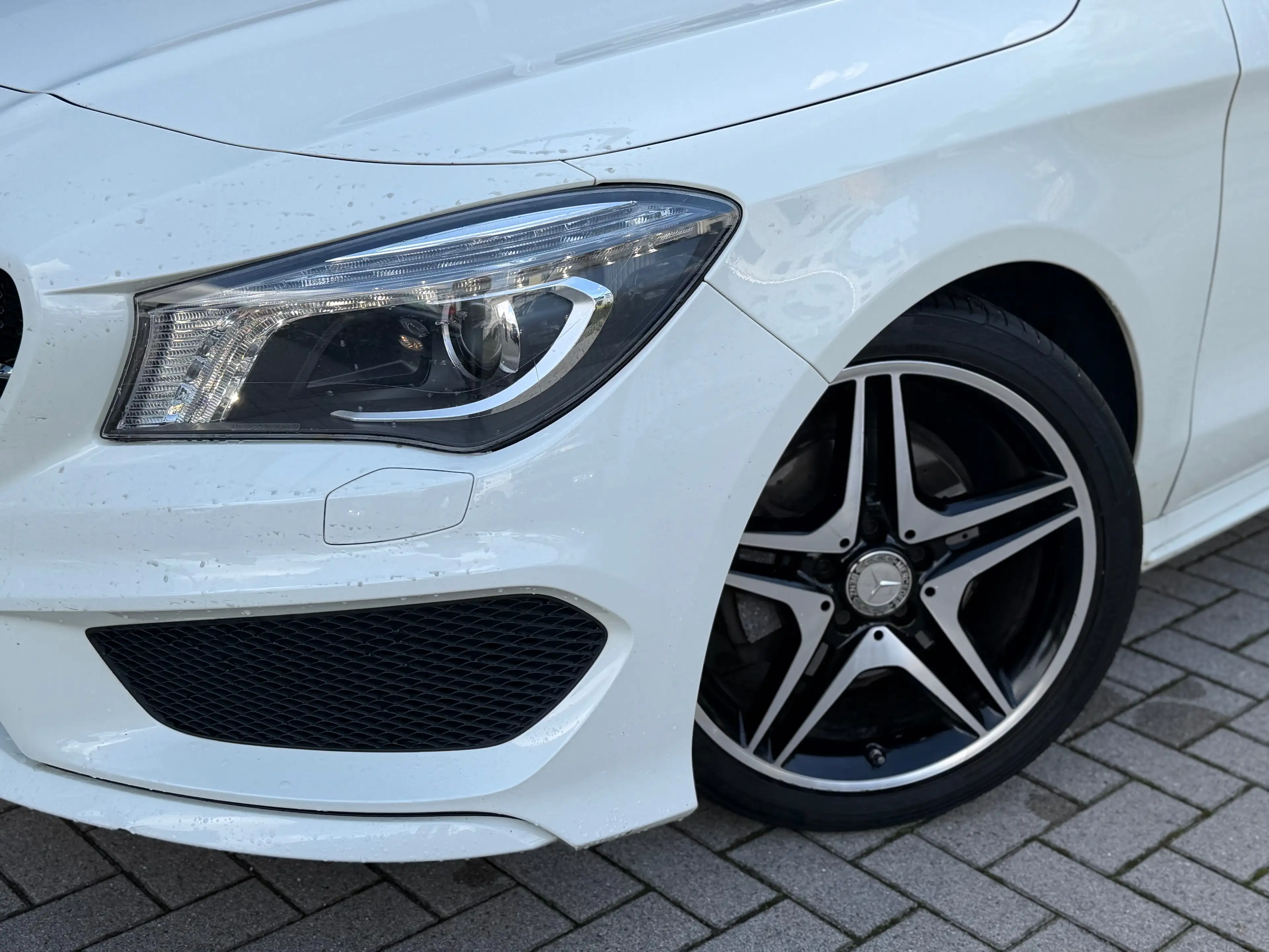 Mercedes-Benz CLA 180 AMG-Line XENON/NAVI/KLIMAAUT./R-KAMERA/SHZ/TEMPOMAT — photo 13