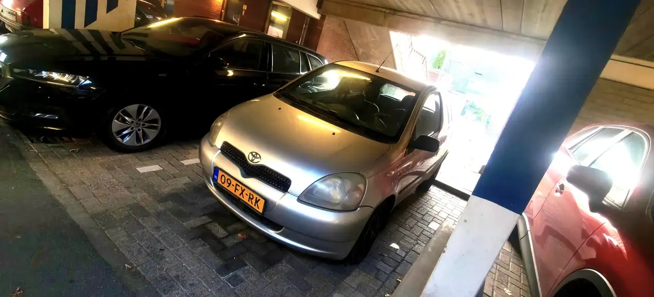 Toyota Yaris Nieuwe APK tot 22 sept 2027 1.3-16V VVT-i Luna, foto 2