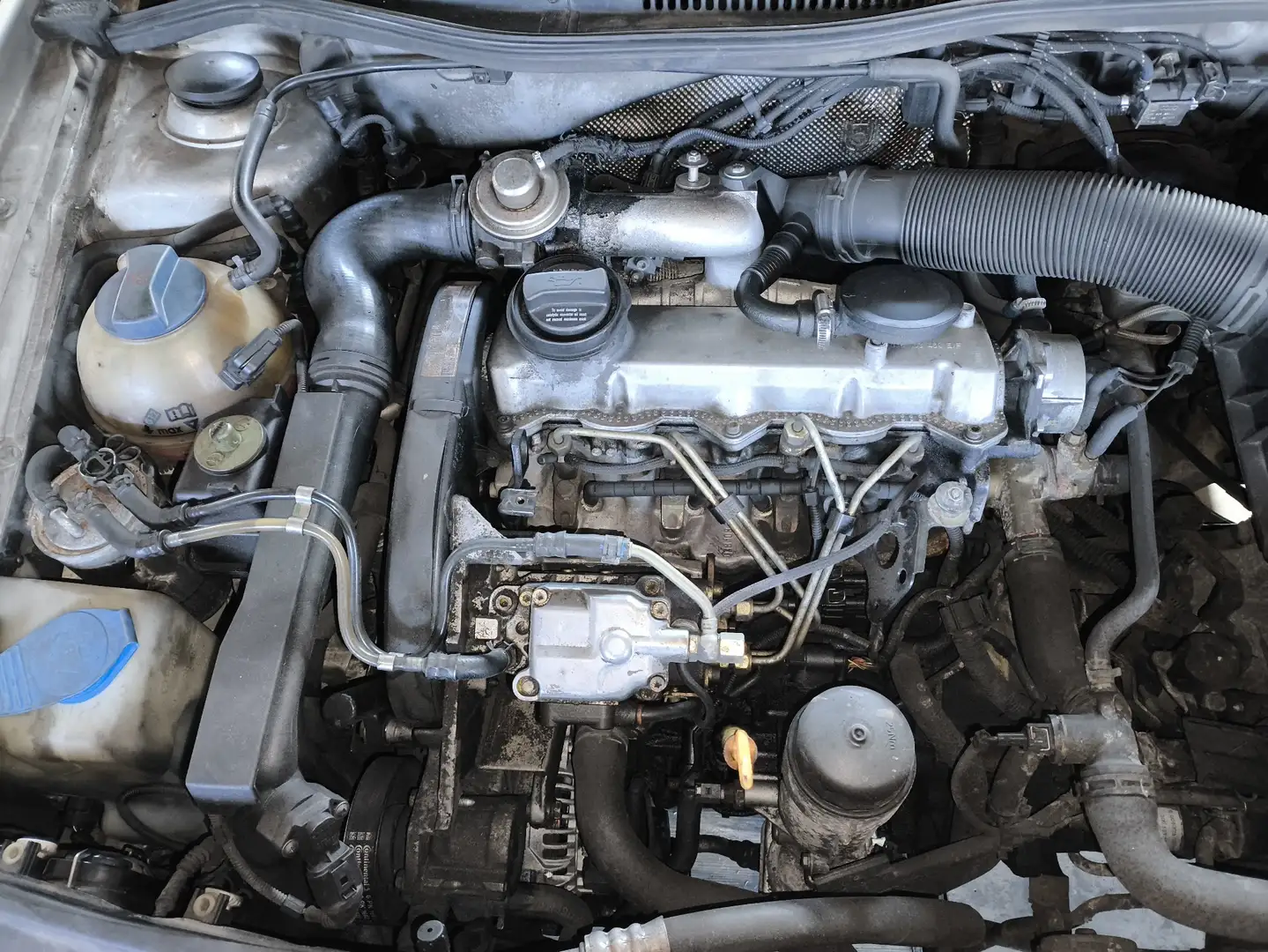 Volkswagen Golf 1.9 TDI - 2