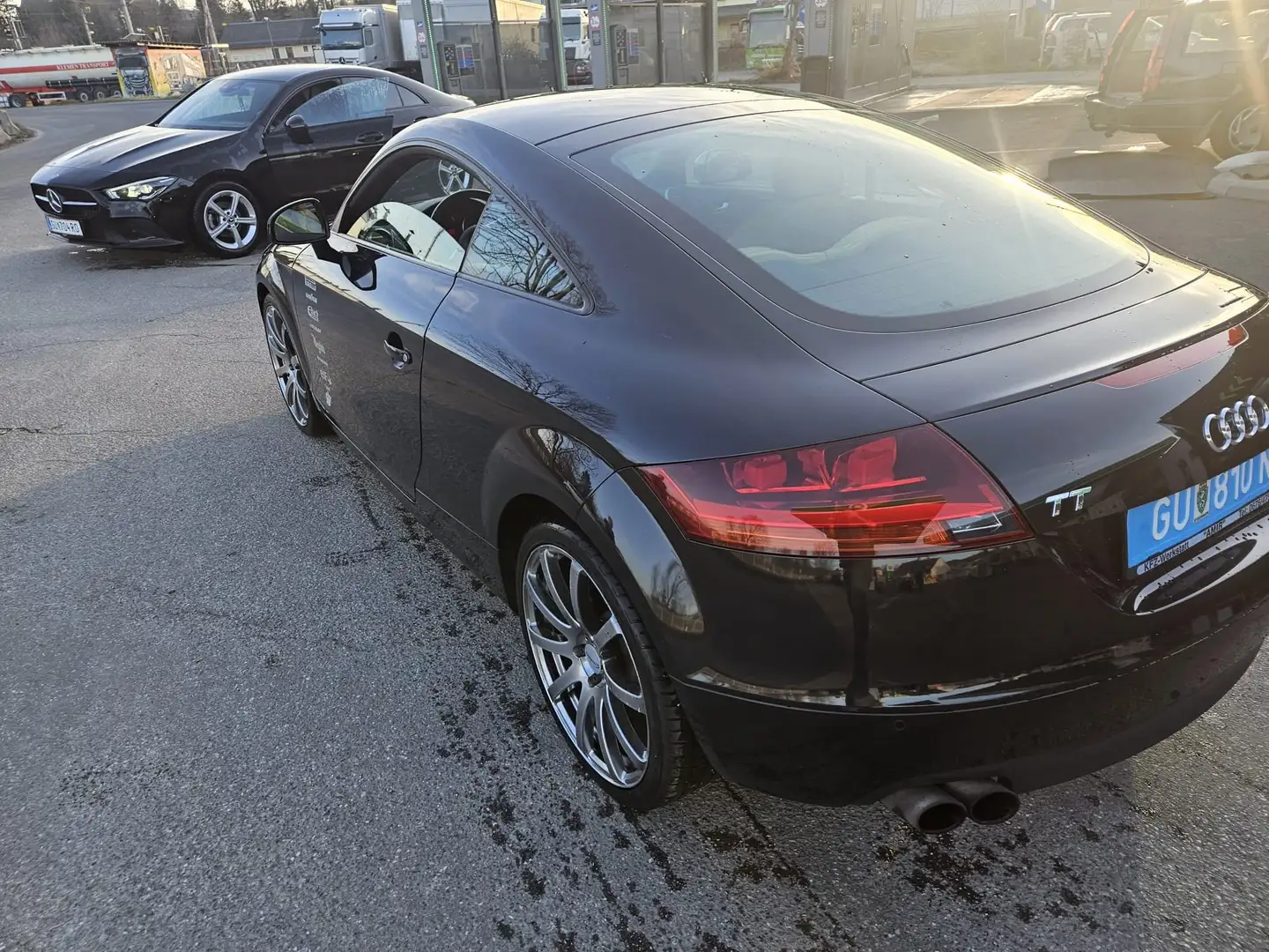 Audi TT Schwarz - 1