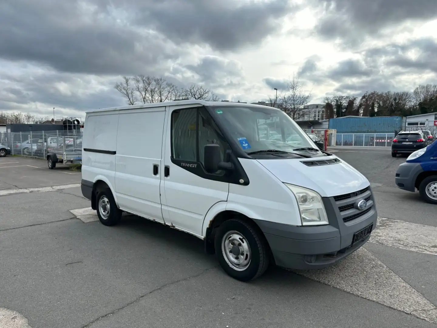 Ford Transit Kasten FT 260 K LKW NAVI 1.Hand Білий - 2