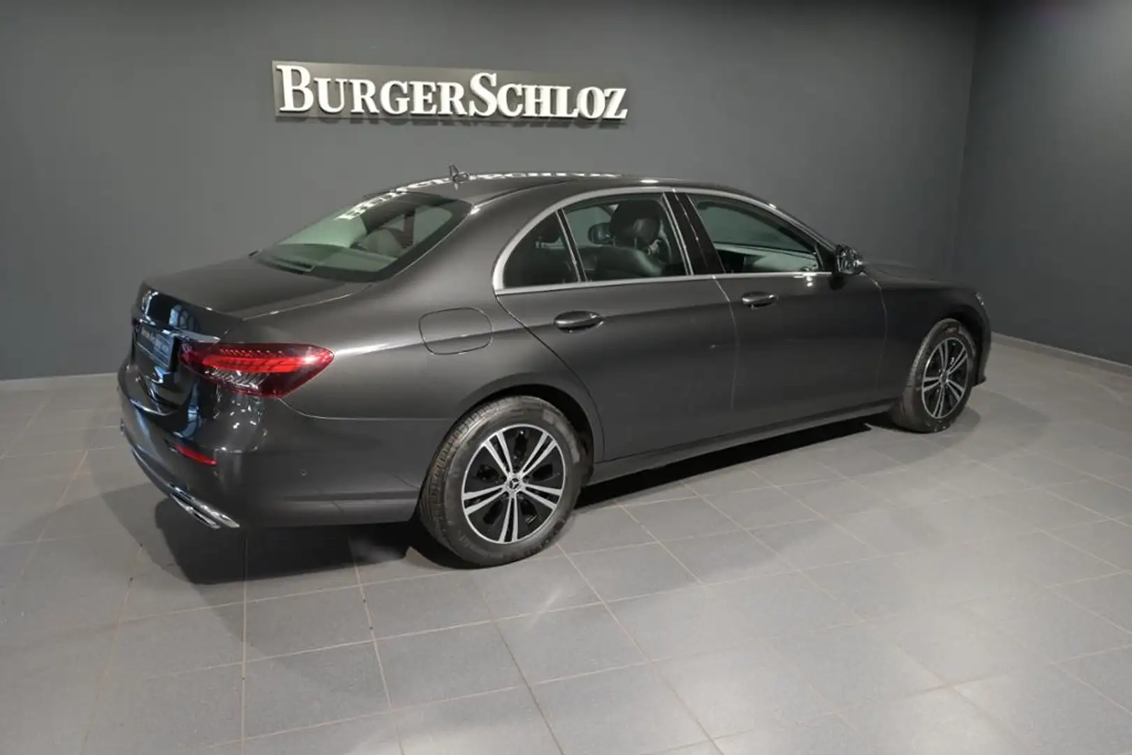 Mercedes-Benz E 220 d AVANTGARDE/KAMERA/LED/STHZ/TOTW/MEMORY Gris - 2
