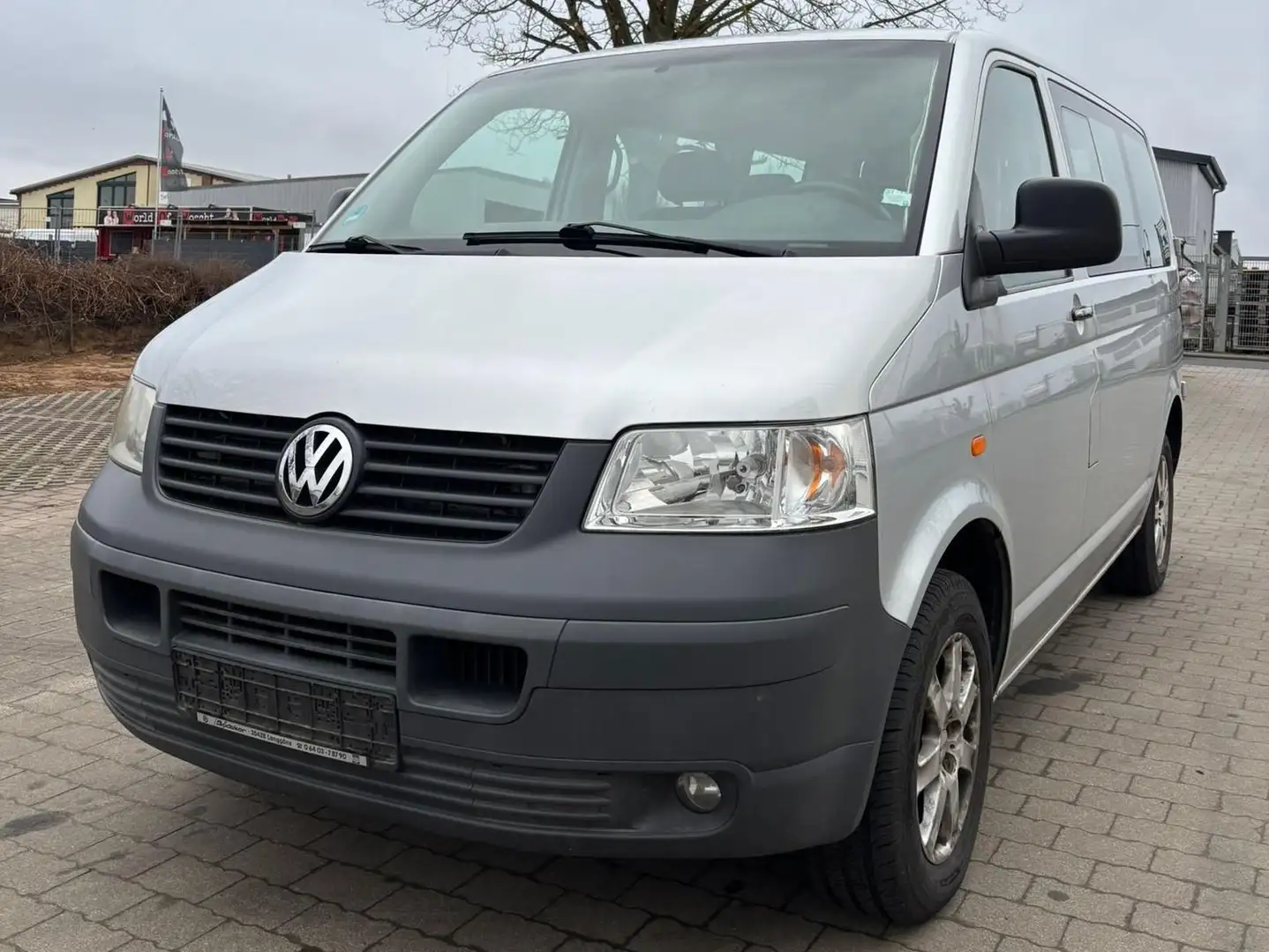 Volkswagen T5 Shuttle Shuttle *8-Sitzer*ALU*PDC*AHK* Silber - 1