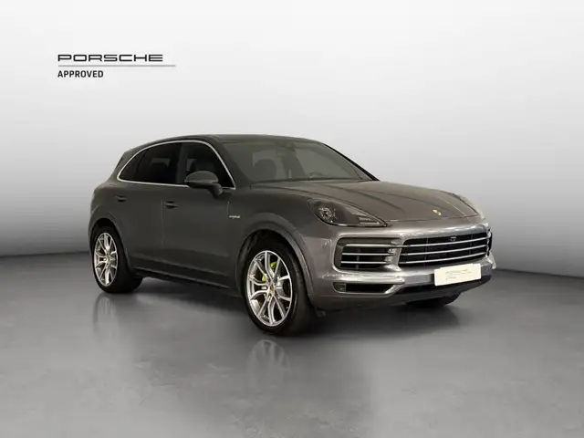 Porsche Cayenne view 7