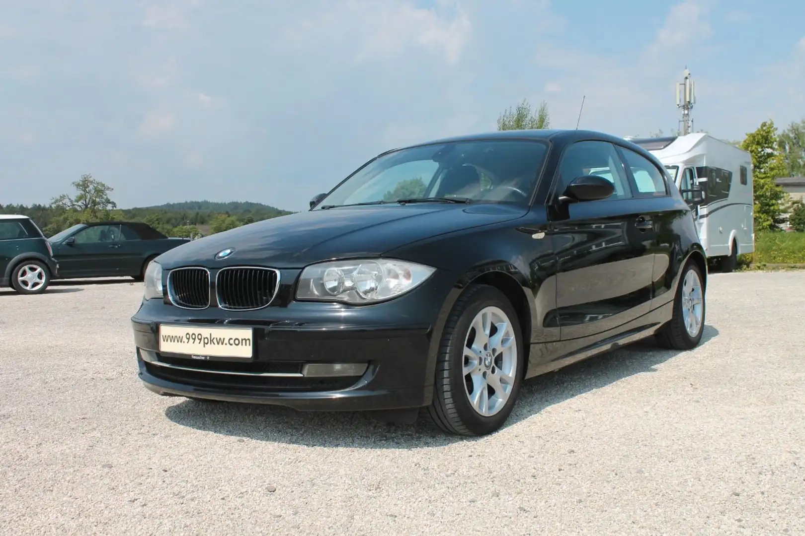 BMW 116 i PDC Tempomat 3 türig. Schwarz - 2