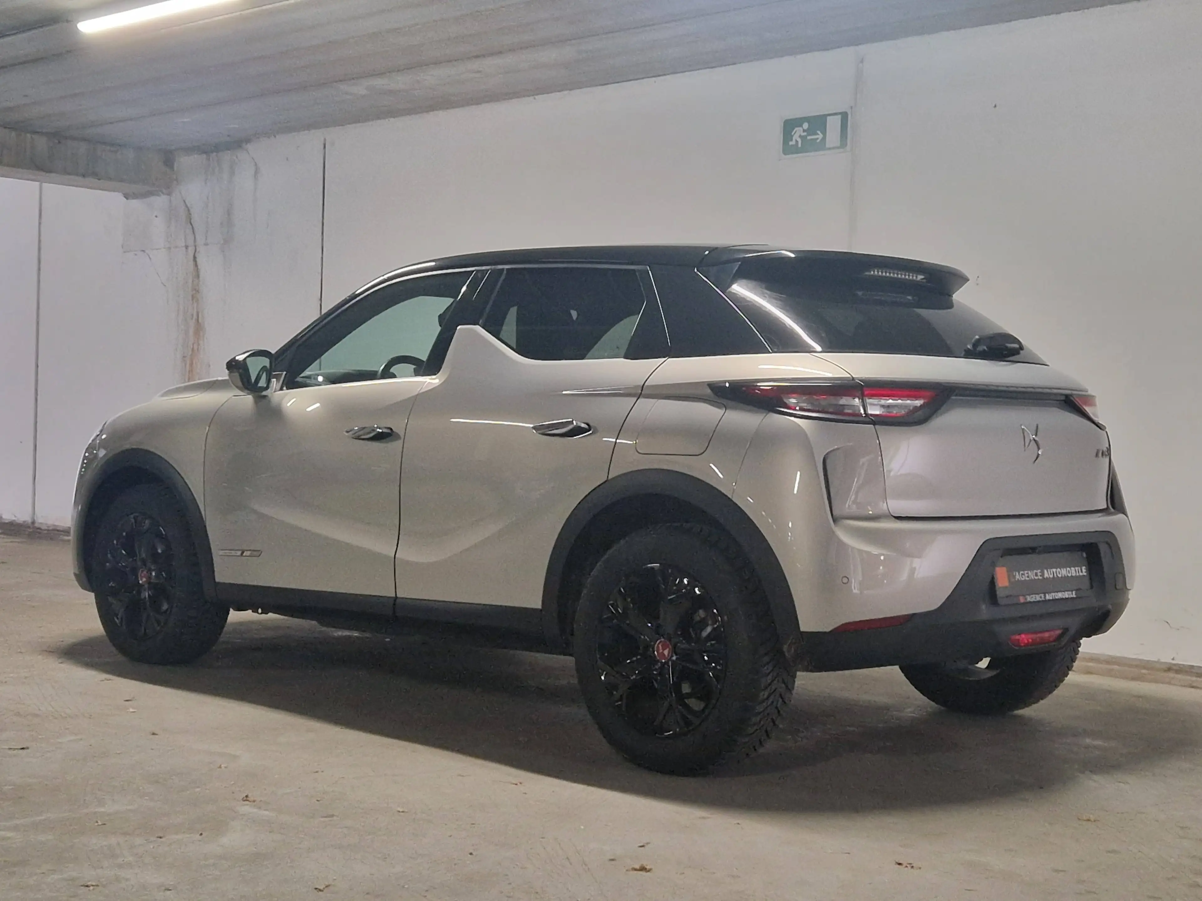 DS Automobiles DS 3 Crossback Performance Line -Garantie 12M — photo 4