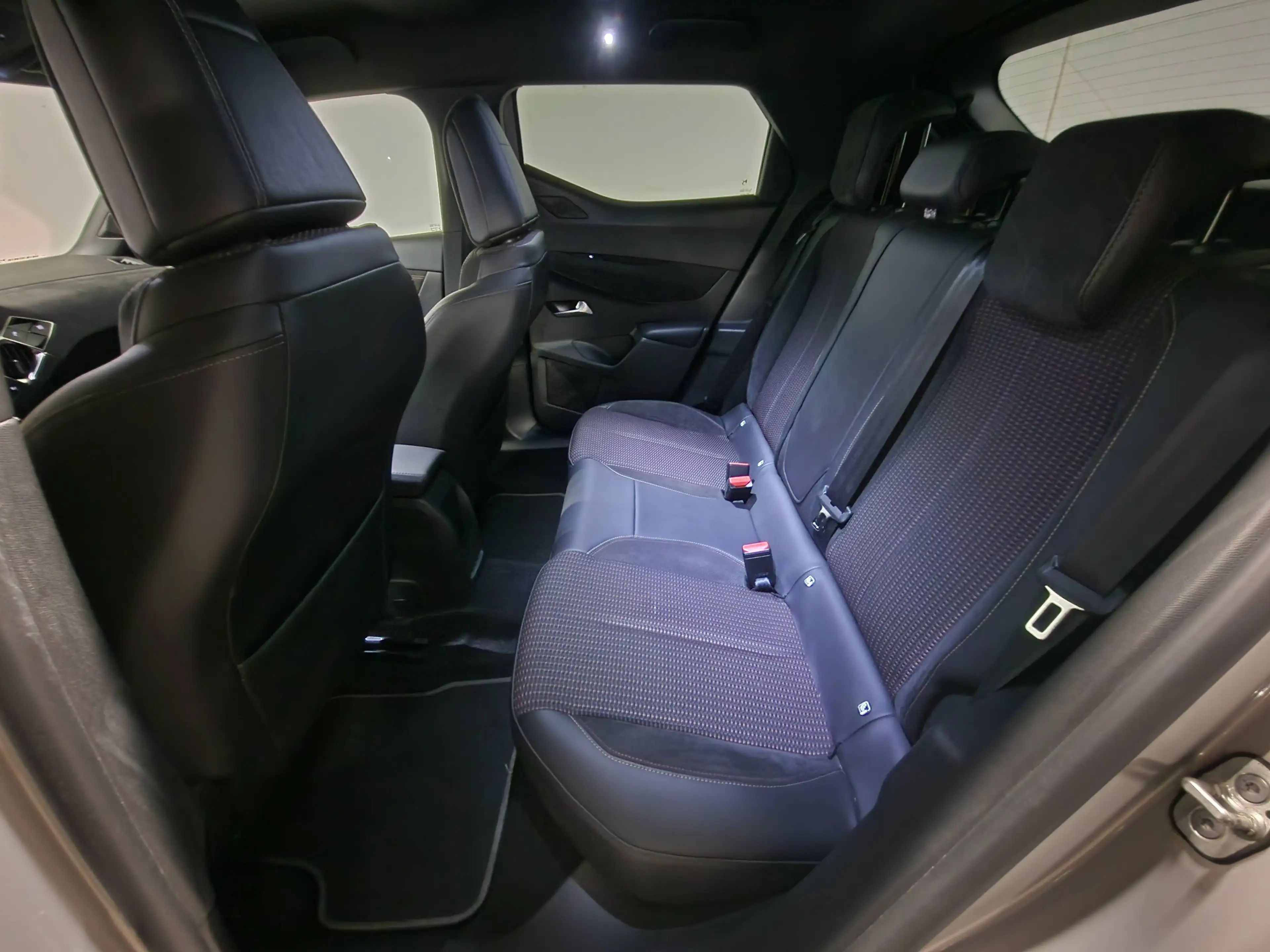DS Automobiles DS 3 Crossback Performance Line -Garantie 12M — photo 7