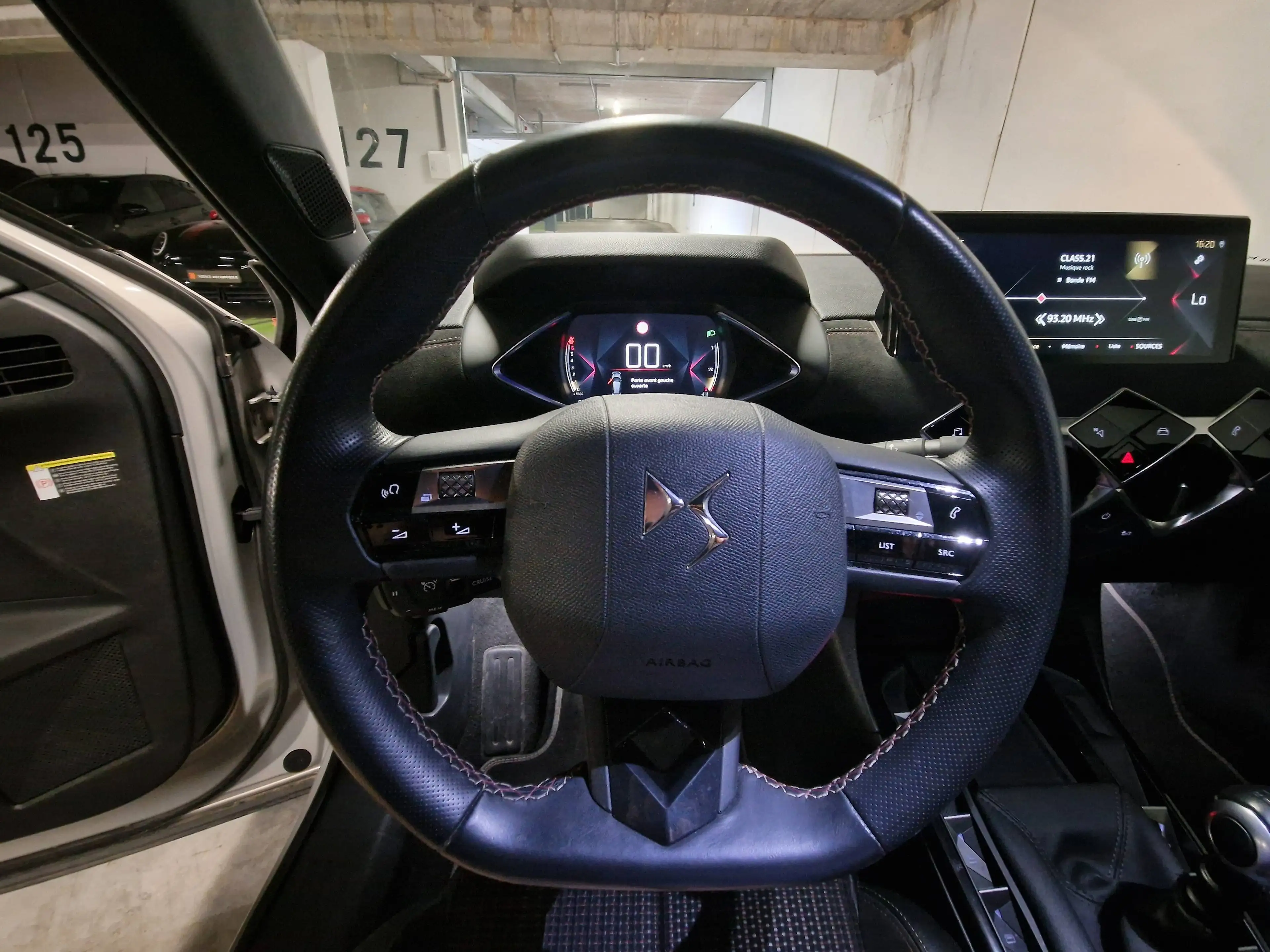 DS Automobiles DS 3 Crossback Performance Line -Garantie 12M — photo 9