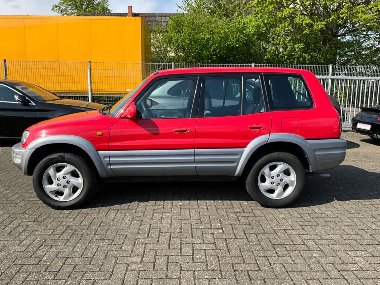 Toyota RAV 4 *Allrad*Servo*Zentral*Funk*Radio.CD*Elektr. Rouge - 2