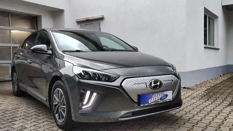HYUNDAI Ioniq