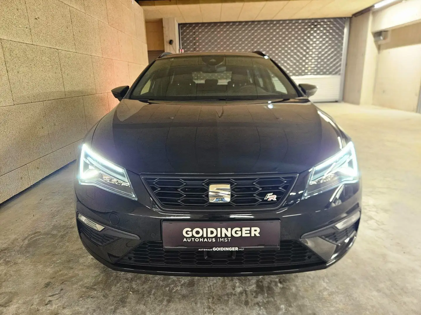 SEAT Leon ST FR 1,5TSI #wenig KM Schwarz - 2