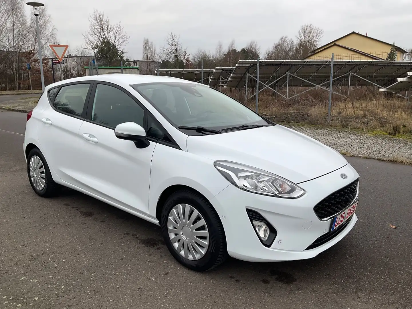 Ford Fiesta Cool & Connect,1 Hand Weiß - 1