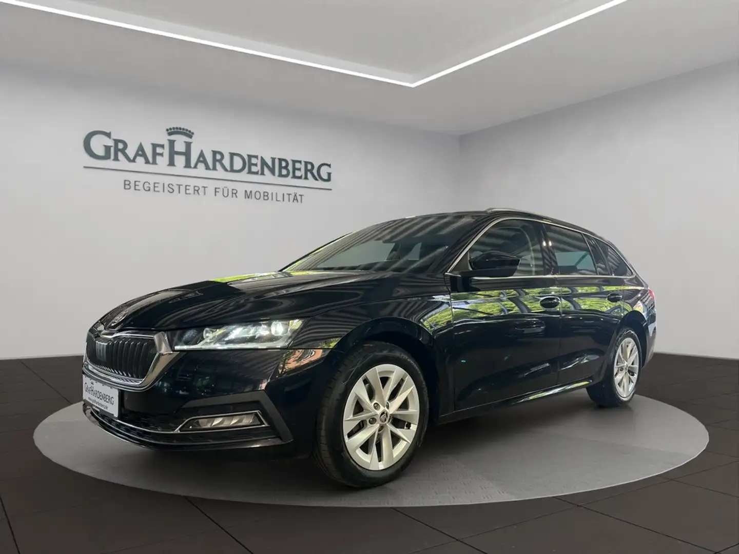 Skoda Octavia Combi 2.0 TDI DSG Style Infotainment "Columbus"... Noir - 1