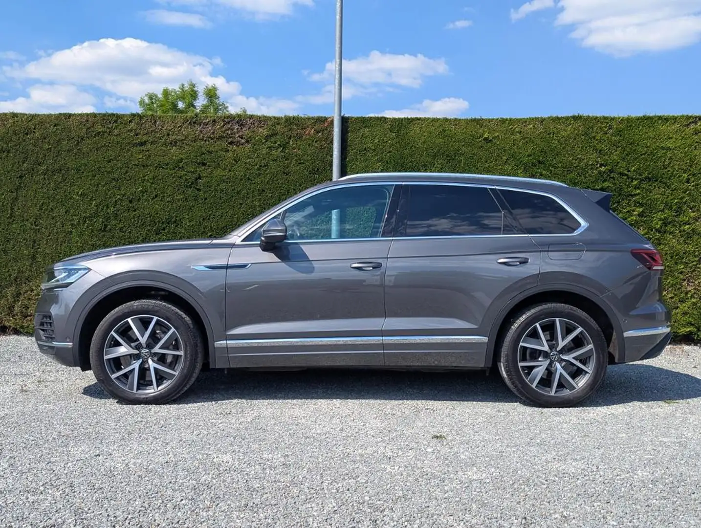 Volkswagen Touareg 3.0 benz V6 eHybrid - open dak - trekhaak -head Gris - 2