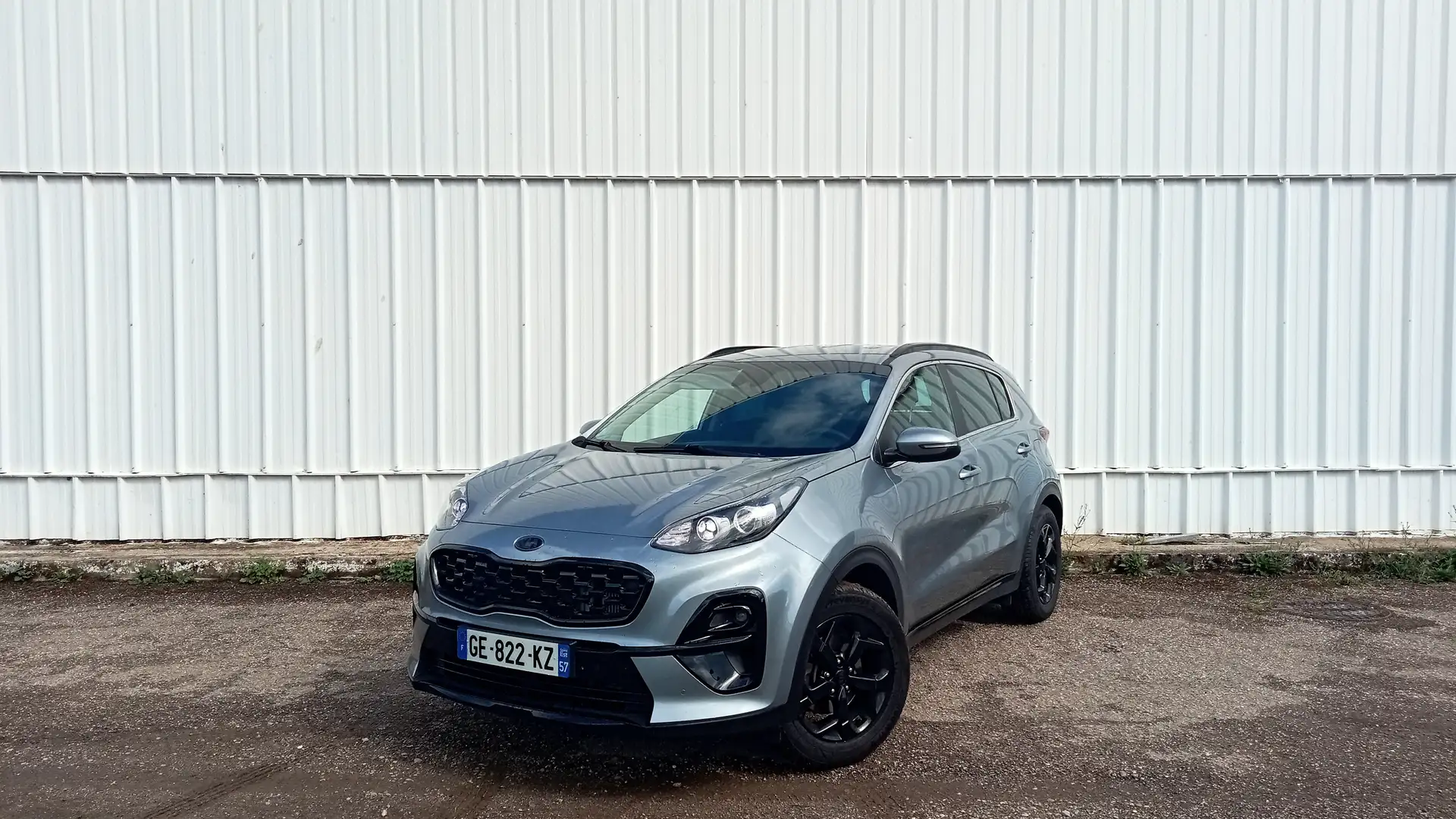 Kia Sportage 1.6 CRDi 136ch MHEV ISG DCT7 4x2 Black Edition Gris - 1