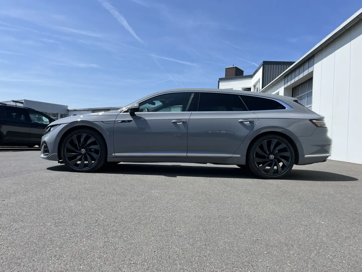 Volkswagen Arteon 2.0 TDI DSG 4Motion Shooting Brake R-Line 219€ m Gris - 2