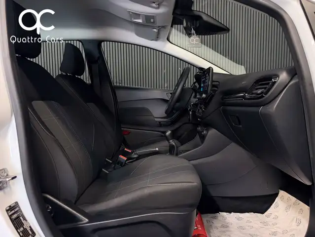 Ford Fiesta view 14