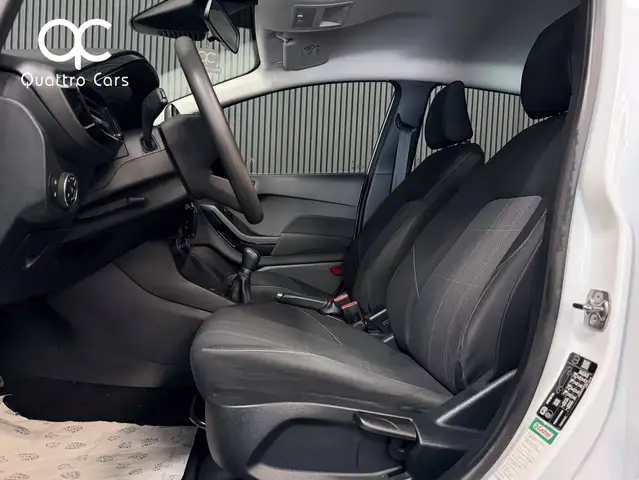 Ford Fiesta view 10