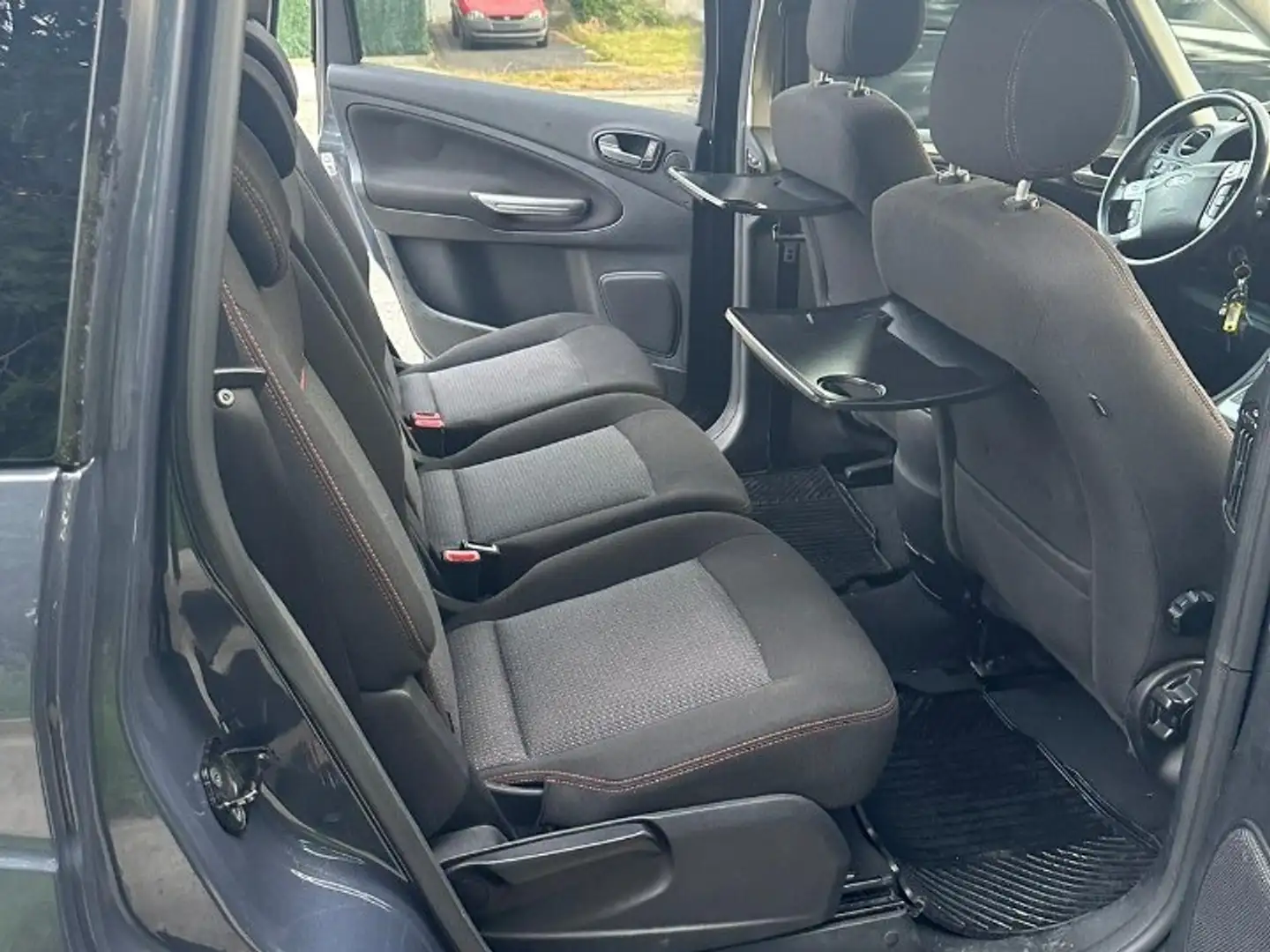 Ford Galaxy 1.6 TDCi Trend Start/Stop DPF Gris - 2